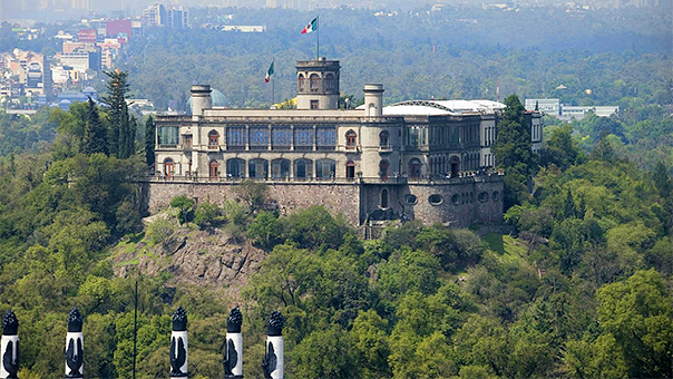 CASTILLO